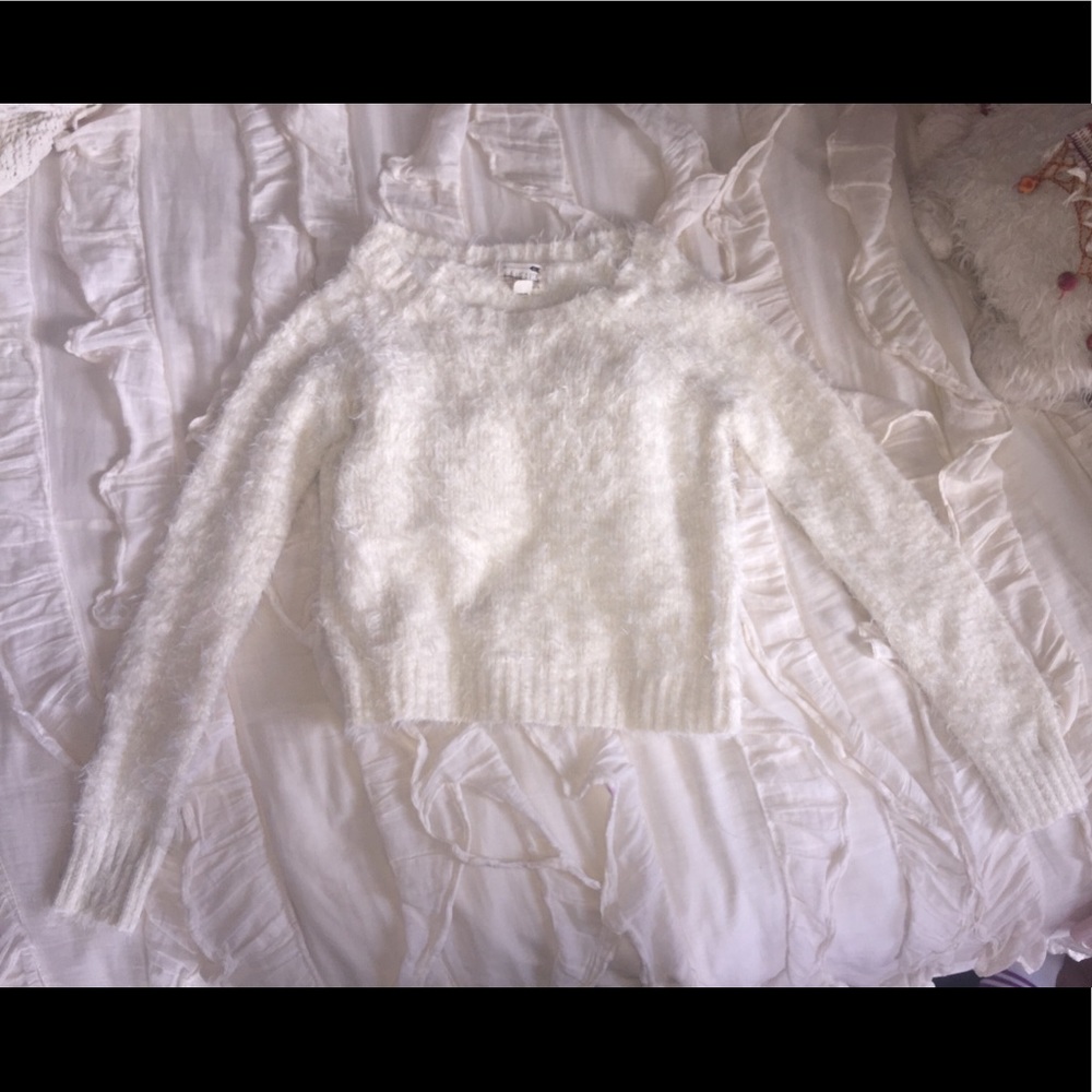 Hollister Fuzzy Cropped Sweater